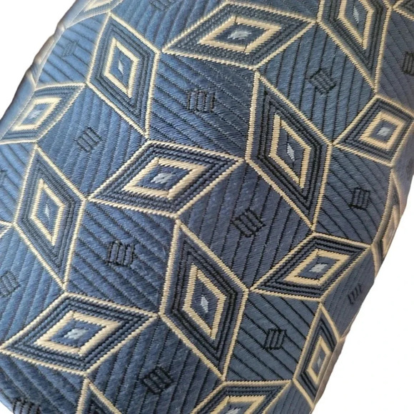 Jos. A. Bank Men's Blue Geometric Neck Tie, 100% Silk Hand-sewn - Picture 6 of 6